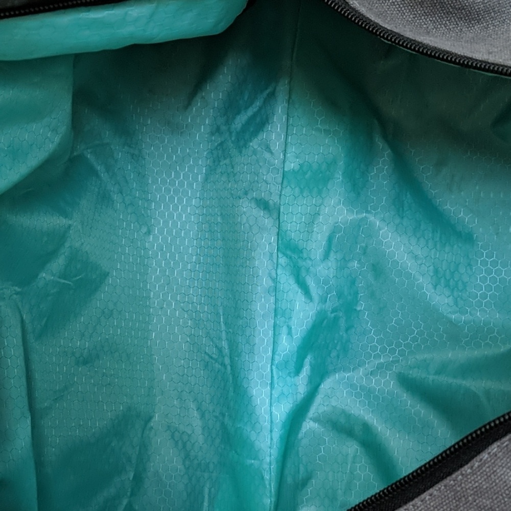 NWOT Luke Bryan Crash My Playa Duffle Bag - Picture 7 of 7